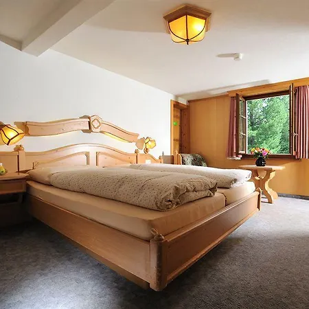 Hotel Waldesruh 3*
